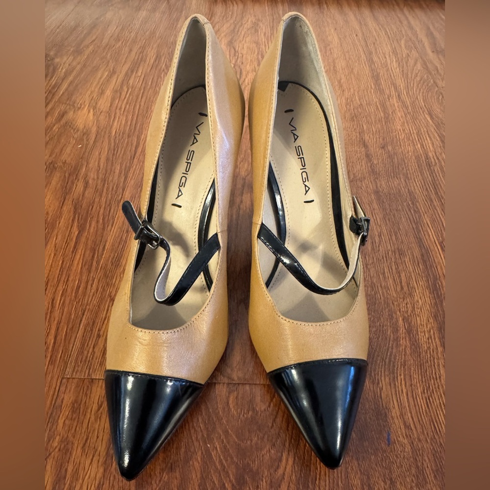 NEW Via Spiga Tan and Black Colorblock  Nikole Heels size 6 / 36